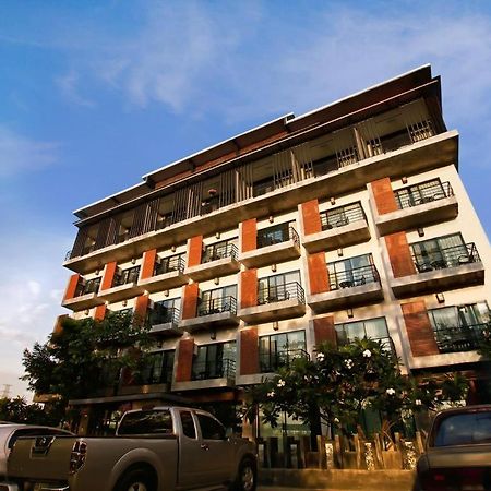 B2 Khamtieng Boutique & Budget Hotel Чиангмай Экстерьер фото