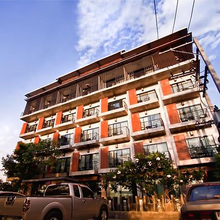 B2 Khamtieng Boutique & Budget Hotel Чиангмай Экстерьер фото