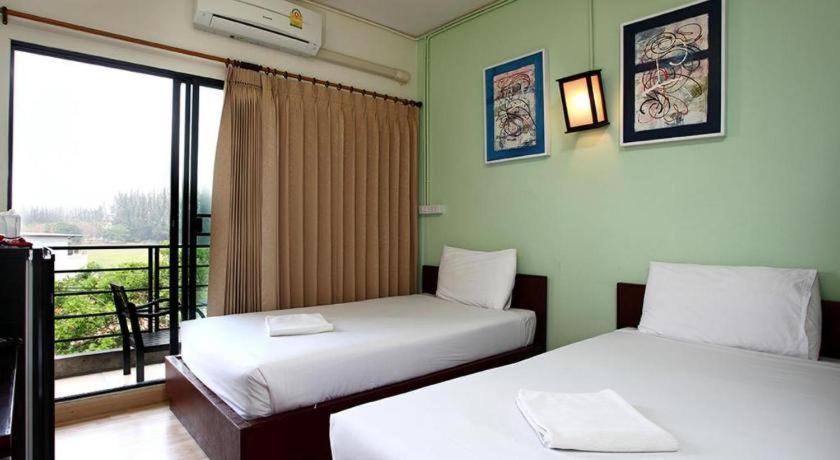 B2 Khamtieng Boutique & Budget Hotel Чиангмай Экстерьер фото