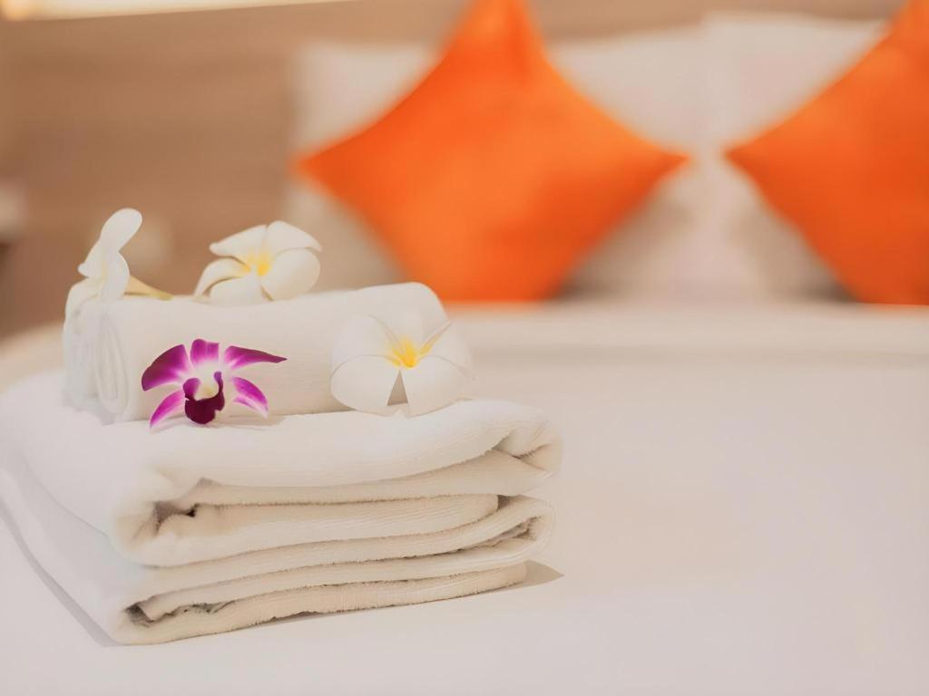 B2 Khamtieng Boutique & Budget Hotel Чиангмай Экстерьер фото