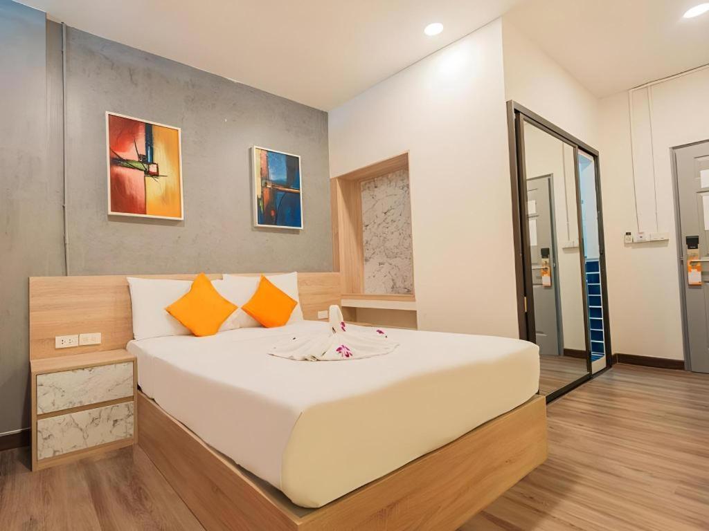 B2 Khamtieng Boutique & Budget Hotel Чиангмай Экстерьер фото