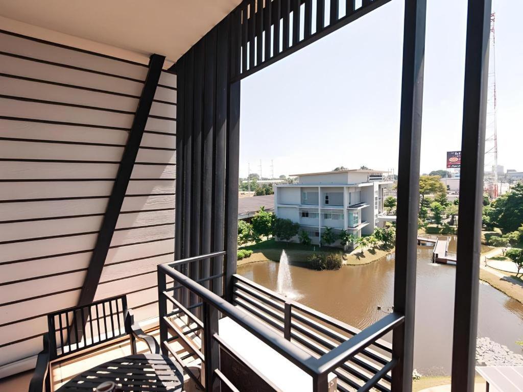 B2 Khamtieng Boutique & Budget Hotel Чиангмай Экстерьер фото