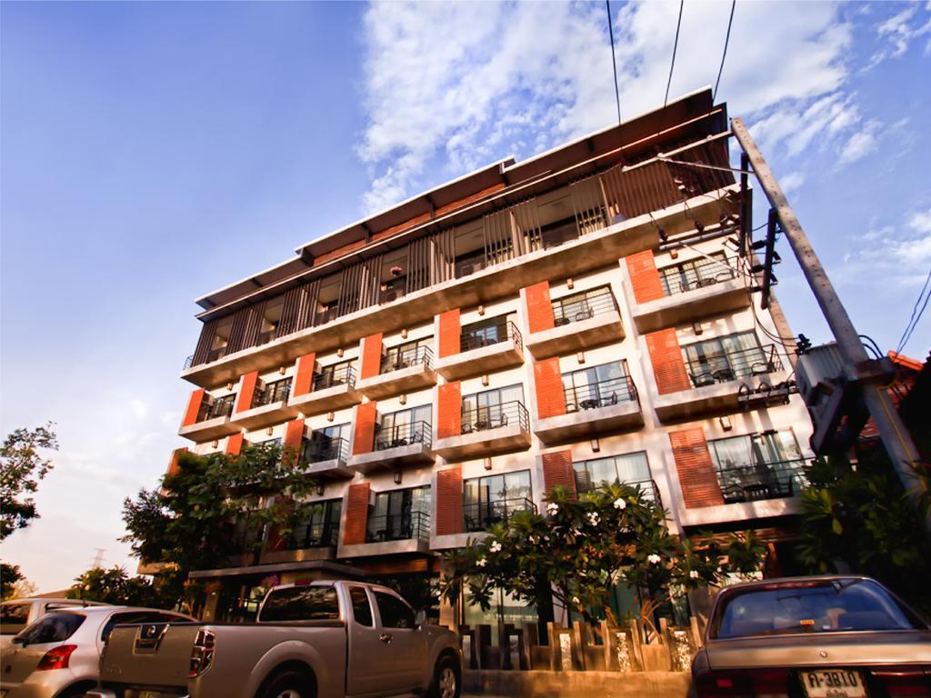B2 Khamtieng Boutique & Budget Hotel Чиангмай Экстерьер фото