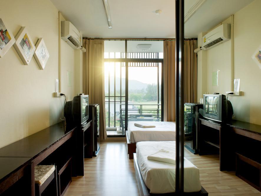 B2 Khamtieng Boutique & Budget Hotel Чиангмай Экстерьер фото