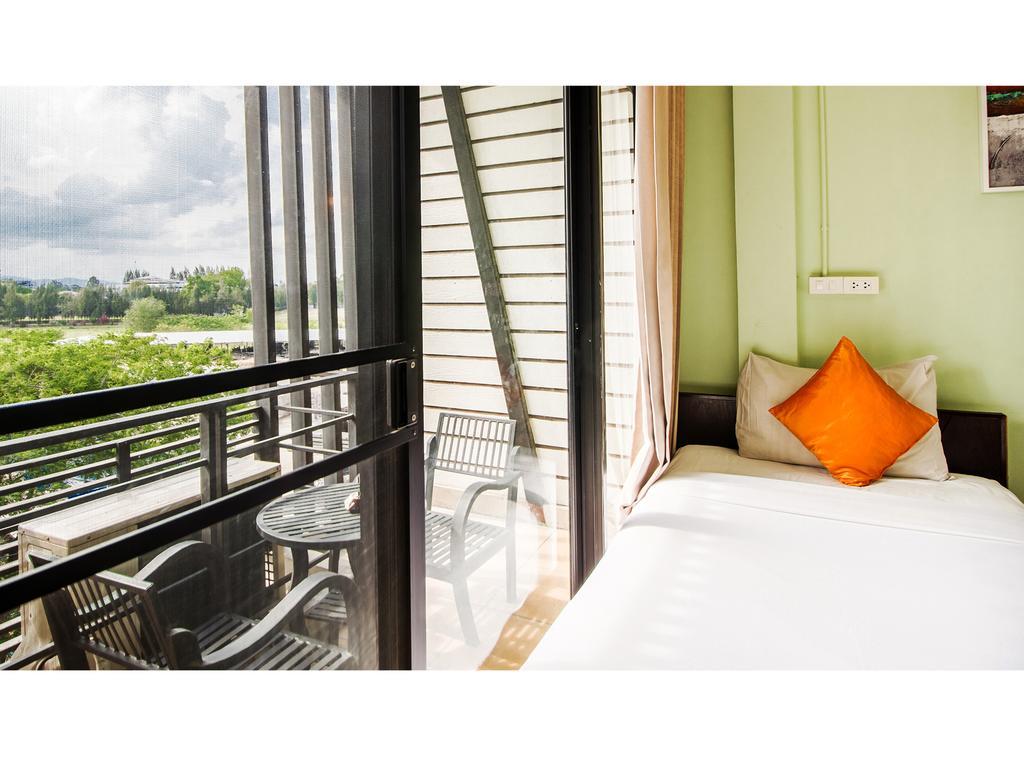 B2 Khamtieng Boutique & Budget Hotel Чиангмай Экстерьер фото