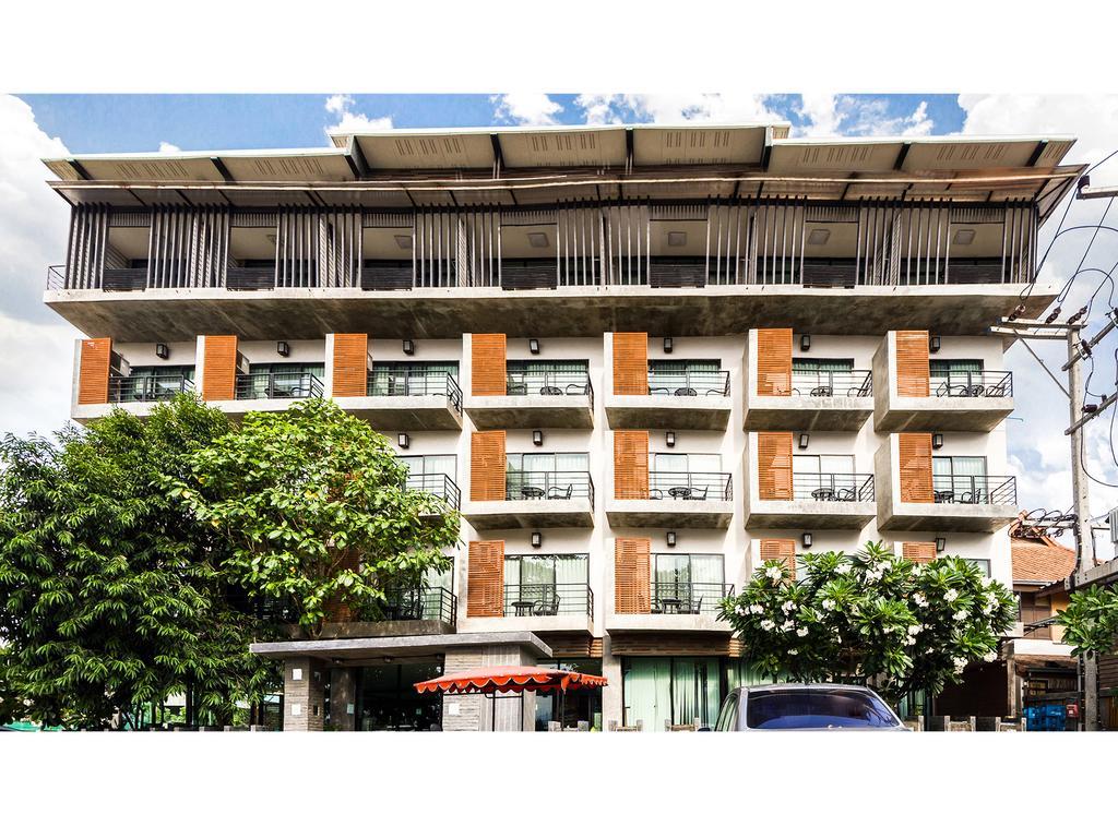 B2 Khamtieng Boutique & Budget Hotel Чиангмай Экстерьер фото