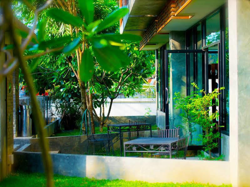 B2 Khamtieng Boutique & Budget Hotel Чиангмай Экстерьер фото
